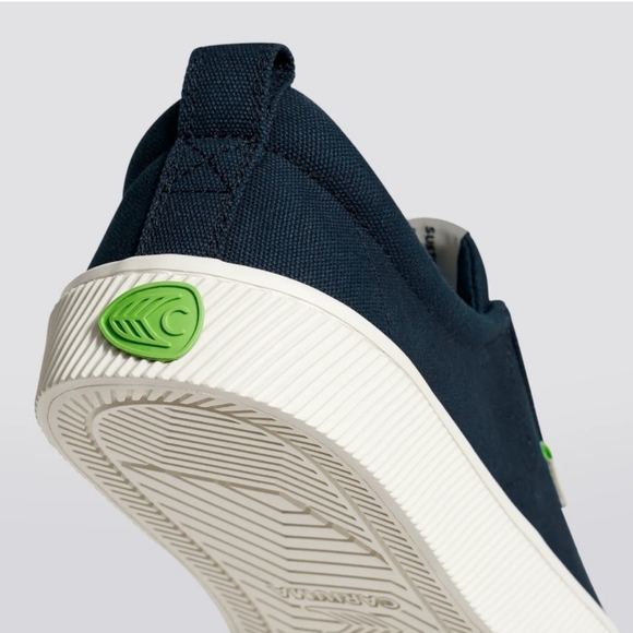 NIB Cariuma OCA Low Navy Canvas - Size 11.5 - Picture 3 of 5